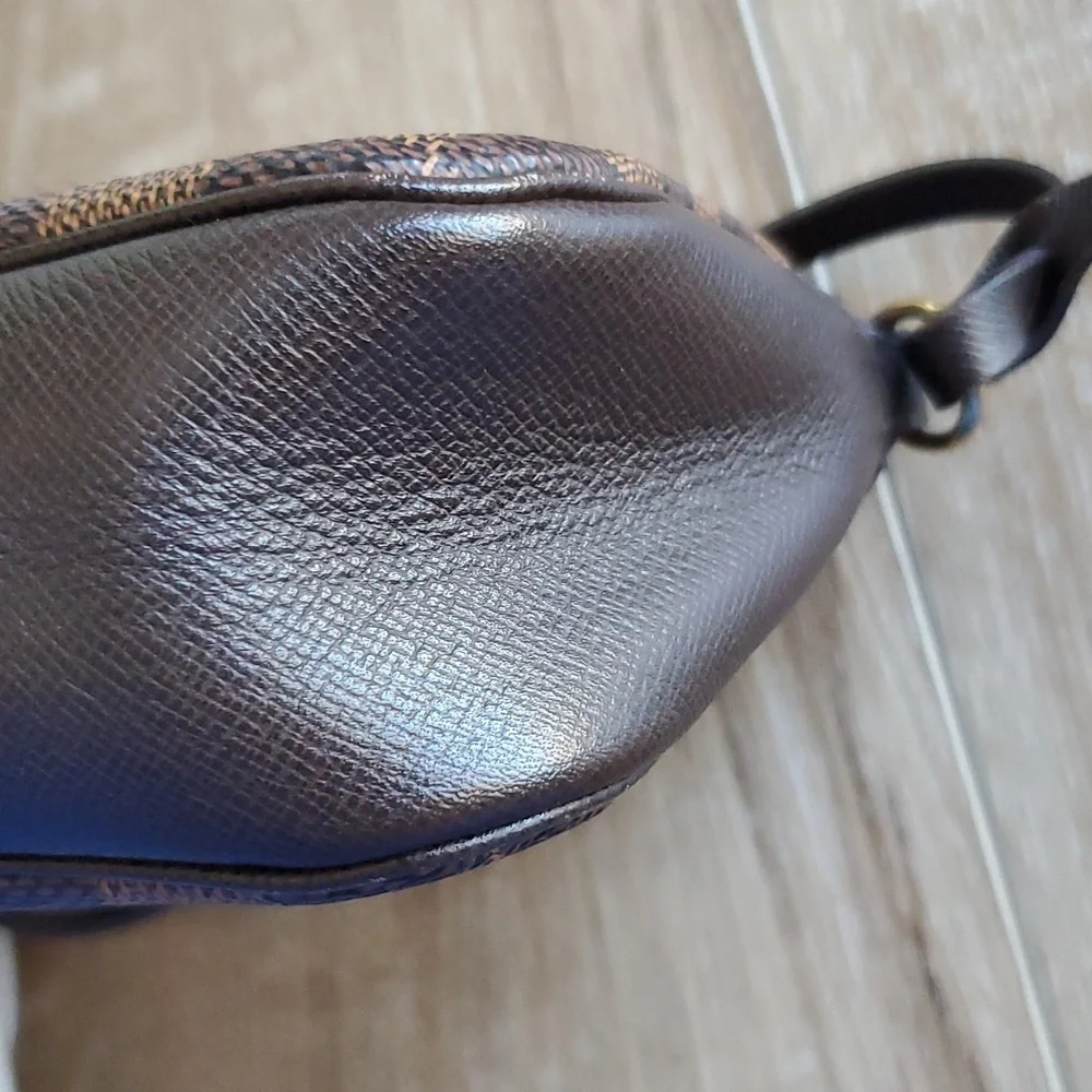 EUC Damier Ebene Canvas Trousse Makeup Bag w/ Strap - Picture 5 of 12